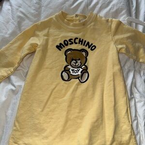 Moschino Yellow Long Sleeve Tee Casual Streetwear